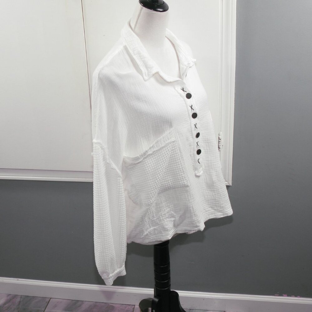 Pol White Multi-Media Button Front Oversized Blou… - image 4